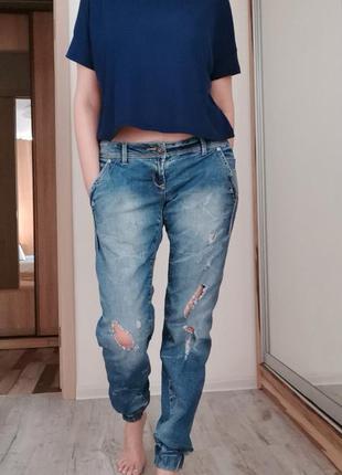 Женские оригинальные джинсы-джоггеры на манжете от fishbone3 фото