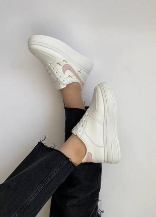 Розпродаж білі кеди - кросівки зі вставками кольору пудри на підвищеній підошві9 фото