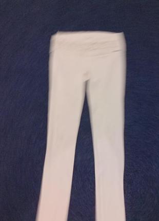 Распродажа! брюки белые на бедрах модельные 2