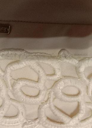 Распродажа! брюки белые на бедрах модельные 4