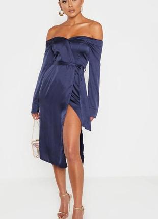 Шикарное атласное платье