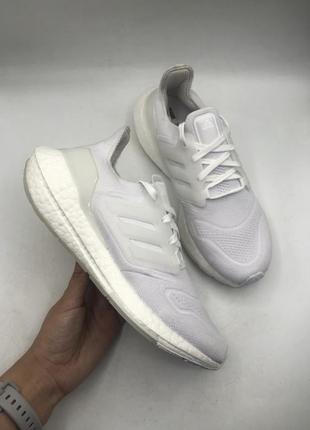 Беговые кроссовки adidas ultraboost 22 w (gx5590) оригинал1 фото