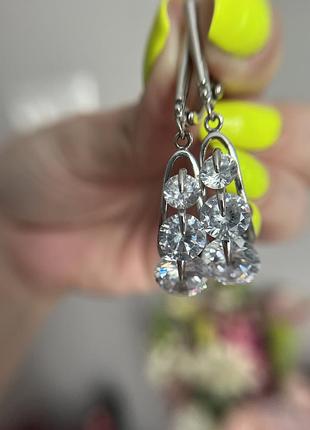 Вечерние серьги с цирконом