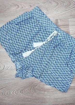 Легкі шорти віскоза жатка білі у синій геометричний принт з китицями (2744)