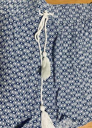 Легкі шорти віскоза жатка білі у синій геометричний принт з китицями (2744)5 фото