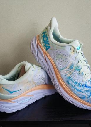 Жіночі кросівки hoka one one w clifton 8 1119394 tgt оригінал1 фото