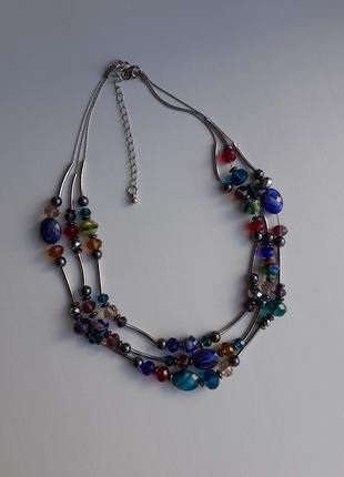 Красивое ожерелье со стеклянными бусинами1 фото