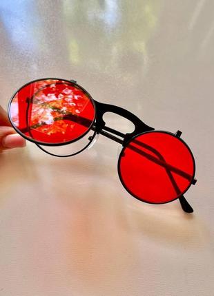 Очки с двойными линзами имиджевые солнцезащитные  круглые в стиле steampunk красного цвета унисекс6 фото