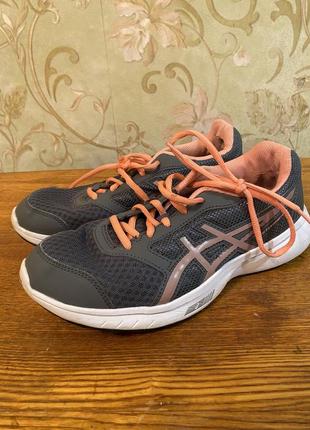 Кросівки asics для бігу спортивні