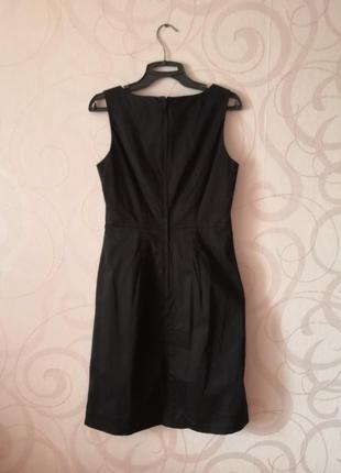 Маленькое черное платье в деловом стиле4 фото