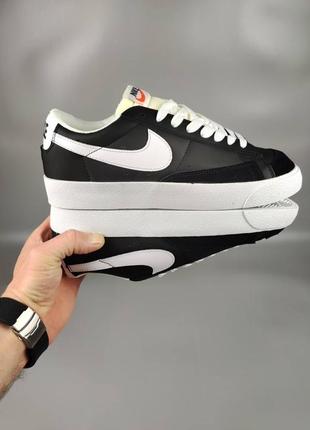 Nike blazer low vintage black