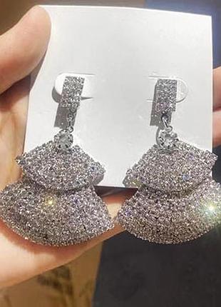 Сережки з камінням оригінальні єдина пара