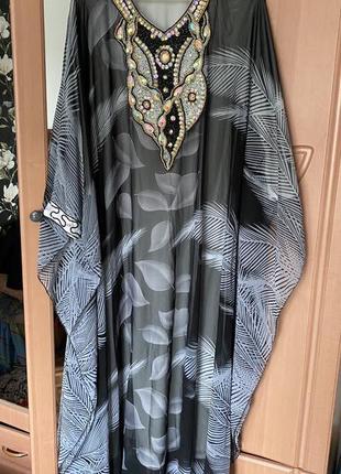 Длинное платье туника в арабском стиле
