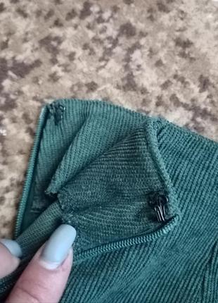 Стильная, повседневная зелёная юбка с разрезом спереди shein4 фото
