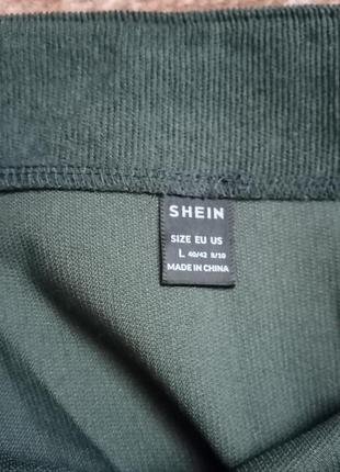 Стильная, повседневная зелёная юбка с разрезом спереди shein5 фото