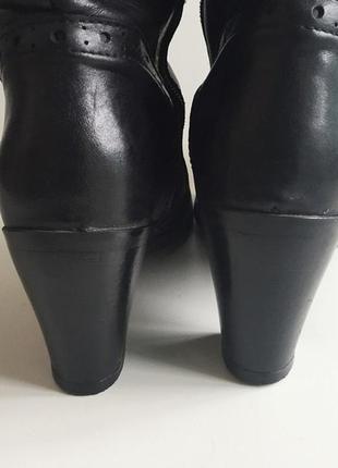 Шикарные кожаные сапоги на каблуке lavorazione artigianale3 фото
