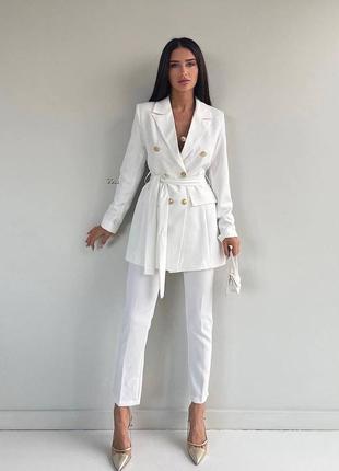 Женский деловой стильный классный классический удобный модный трендовый костюм модный брюки штаны штанишки и пиджак белый