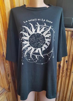 Кряцька футболка з принтом сонце та місяць