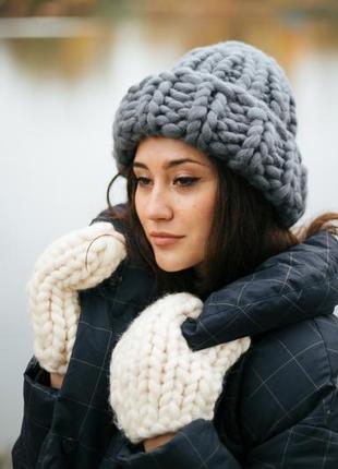 Женская зимняя шапка из нануральной шерсти мериноса. вязанная теплая шапка6 фото