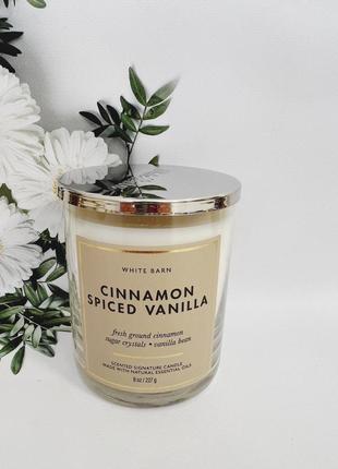 Свічка cinnamon spiced vanilla від bath and body works