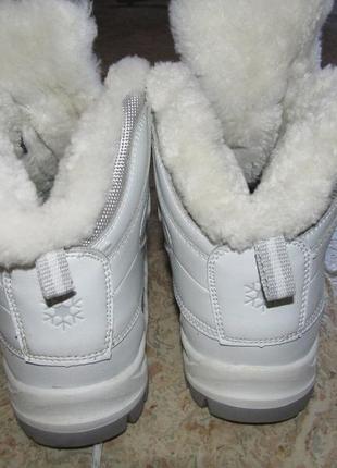 Спортивные зимние ботинки.2 фото