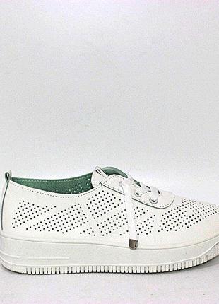 Білі літні кросівки на товстій підошві білий 37, 23.56 фото