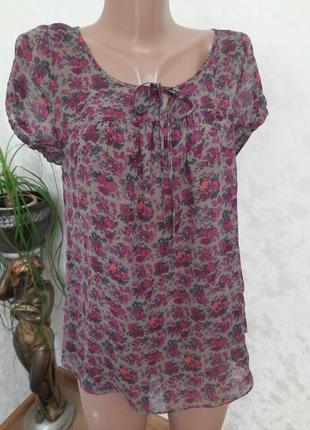 Нежная невесомая шелковая блуза в цветочный принт1 фото