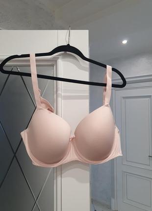Стильный бюстгальтер на большую грудь