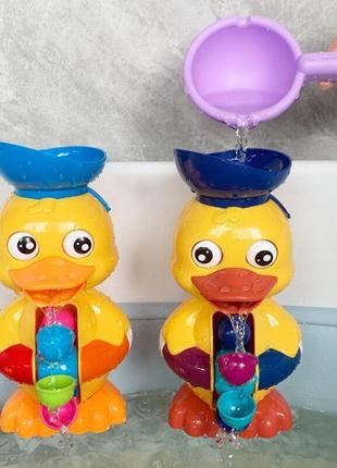 Игрушки для ванной, утка водяное колесо,  с вращающимися водными колесами. cute duck water whell