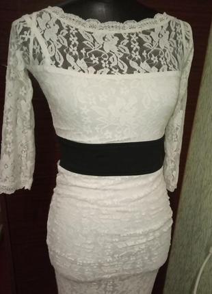 Вечернее гипюровое женское платье платья