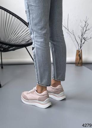 Кроссовки женские натуральные