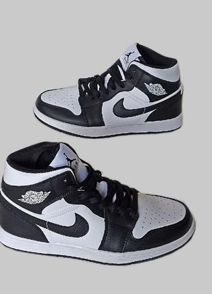 Кросівки підліткові nike air jordan 1 (найк джордан 1)високі.шкіряні3 фото