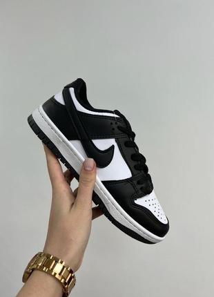 Кросівки nike sb dunk low black/white.