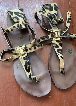 Босоніжки, шкіра