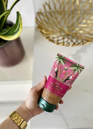 Скраб pink pineapple sunrise bath and body works скраб для тела бас энд бади2 фото