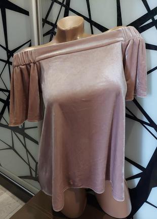 Летняя блуза бархатная с открытыми плечами цвета пудры river island 42-46