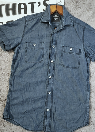 Легкая джинсовая рубашка