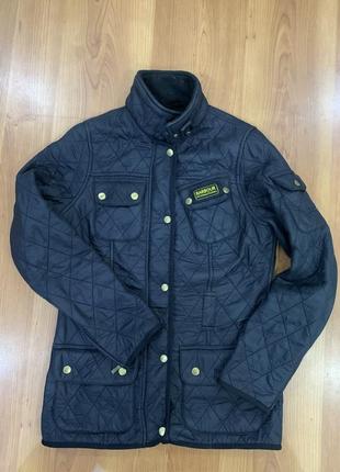 Крутой стеган barbour international