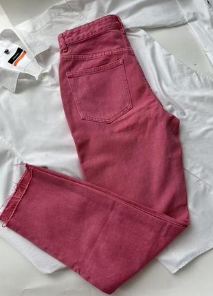 Рожеві джинси