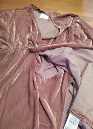 Бархатное велюровое платье пудровое4 фото