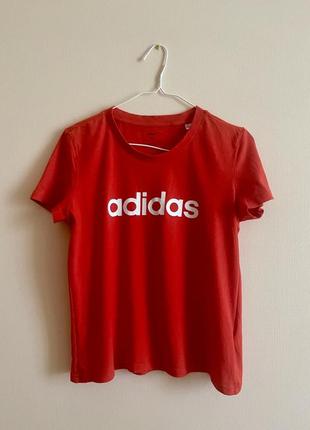 Червона футболка adidas2 фото