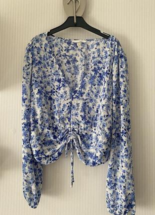 Блуза в цветочный принт