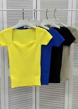 Топ футболка с вырезом на груди плотная плотная повязка рубчик молочный беж черная электрик синяя желтая2 фото