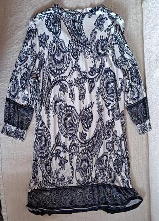 Приємне,гарненьке платтячко чи плаття р.m/l. 2