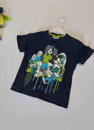 Футболка для мальчика от фирмы disney с микимаусом, плутто и гуффи синяя 3-4 года