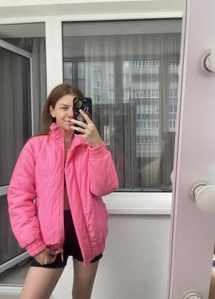 Куртка курточка розовая бомбер barbie цвет барби 🎀3 фото
