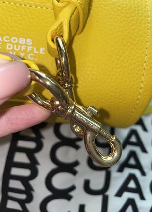 Жовта спортивна шкіряна сумка marc jacobs the duffle10 фото