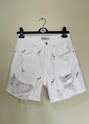 Стильные белые шорты zara принт фламинго р. s-m шорти1 фото