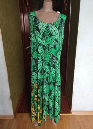 Шикарное платье в тропический принт4 фото