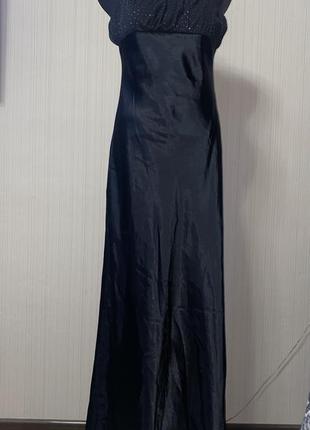 Сексуальное черное платье макси сатиновое атласное